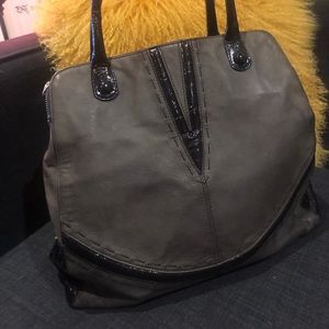 Tre Vero Italian leather Hand bag